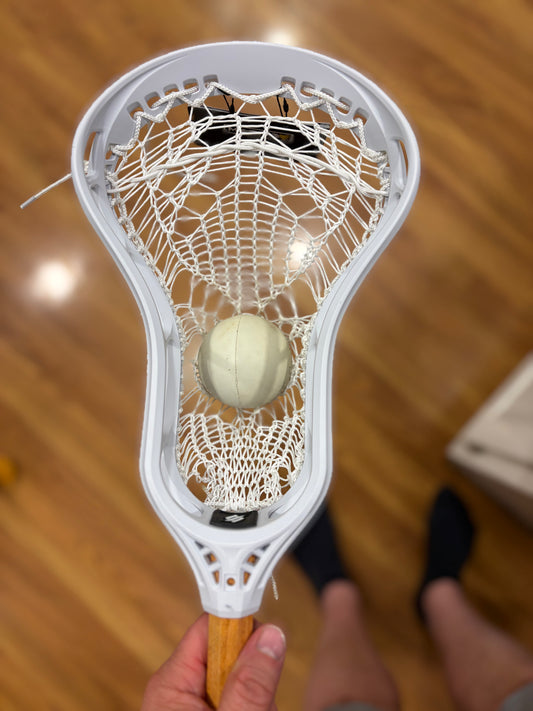 Stringking 3V strung with Mission Mesh