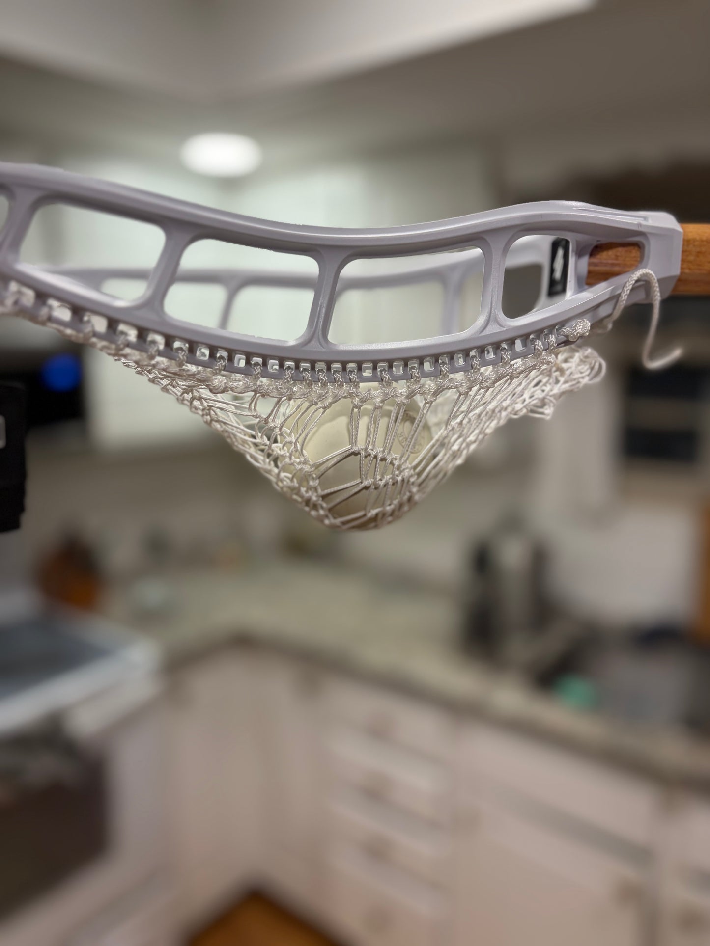 Stringking 3V strung with Mission Mesh