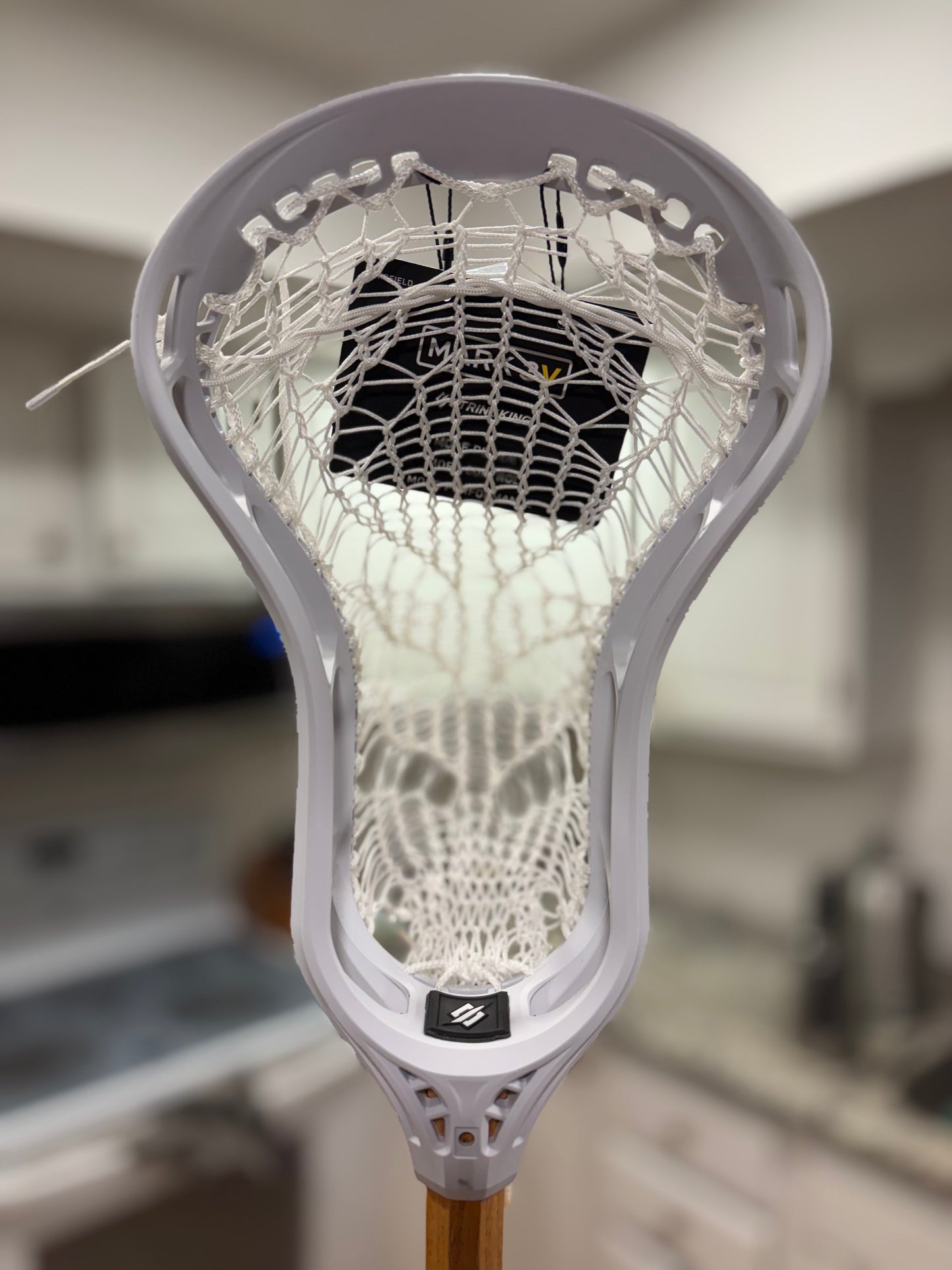 Stringking 3V strung with Mission Mesh